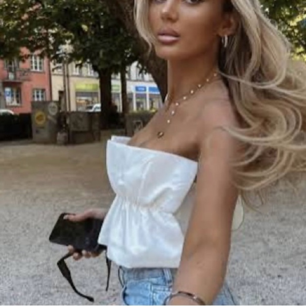 Zara Ruffled Tube Tops - Picture 3 of 5